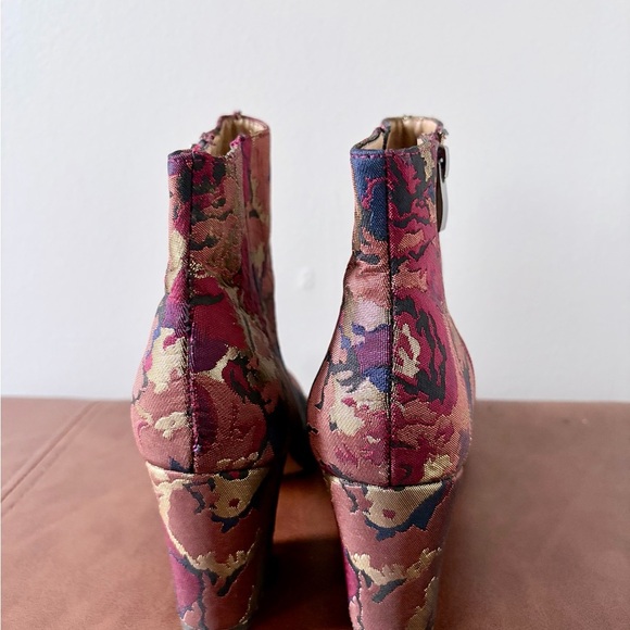 Franco Sarto Olympia Ankle Boots - Picture 4 of 7